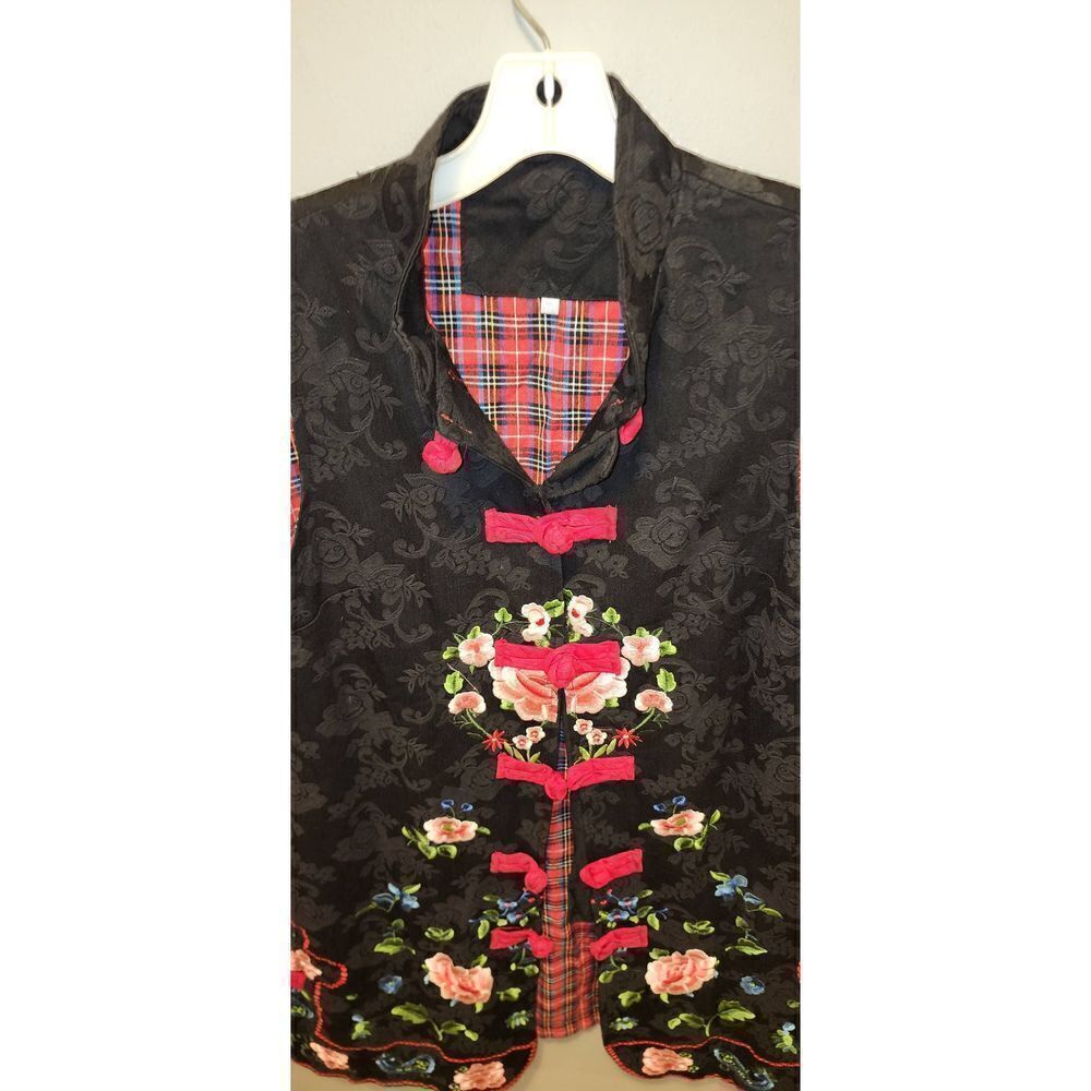 Authentic Asian Vest - Picture 2 of 8